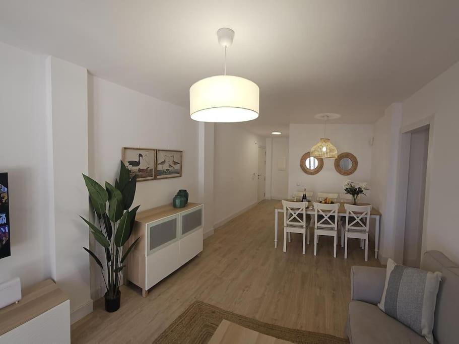 Apartamento Spacious Front Line 3 Bedroom With Amazing Sea Views A Few Steps From The By Namaste Elite Benalmádena