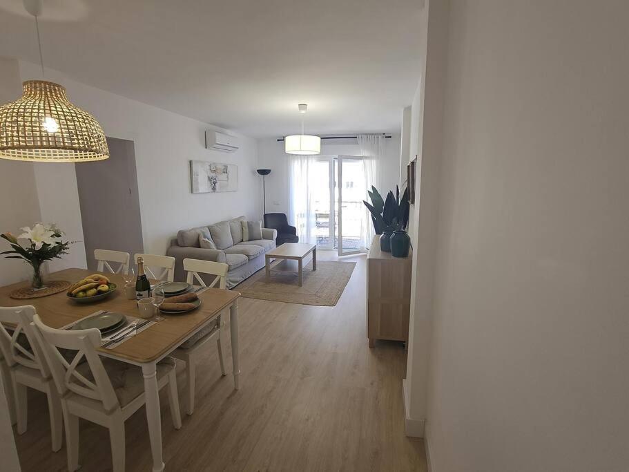 Spacious Front Line 3 Bedroom With Amazing Sea Views A Few Steps From The By Namaste Elite Apartamento *
