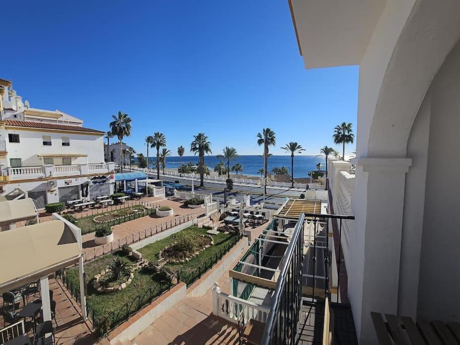 Spacious Front Line 3 Bedroom With Amazing Sea Views A Few Steps From The By Namaste Elite Apartamento Benalmádena